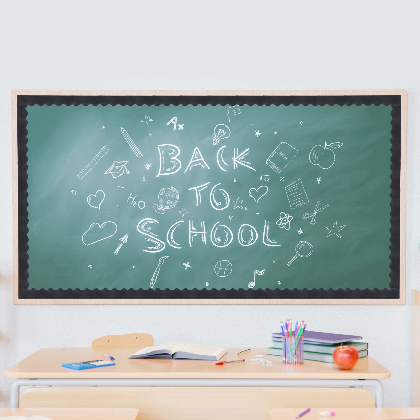 65.6 ft Black Scalloped Bulletin Board Border – feature detail view