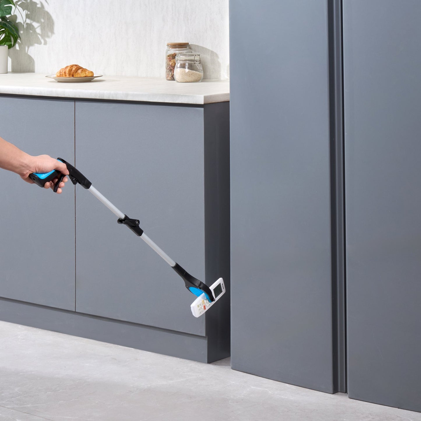 Foldable Grabber Reacher Tool 2 Pack – main product view